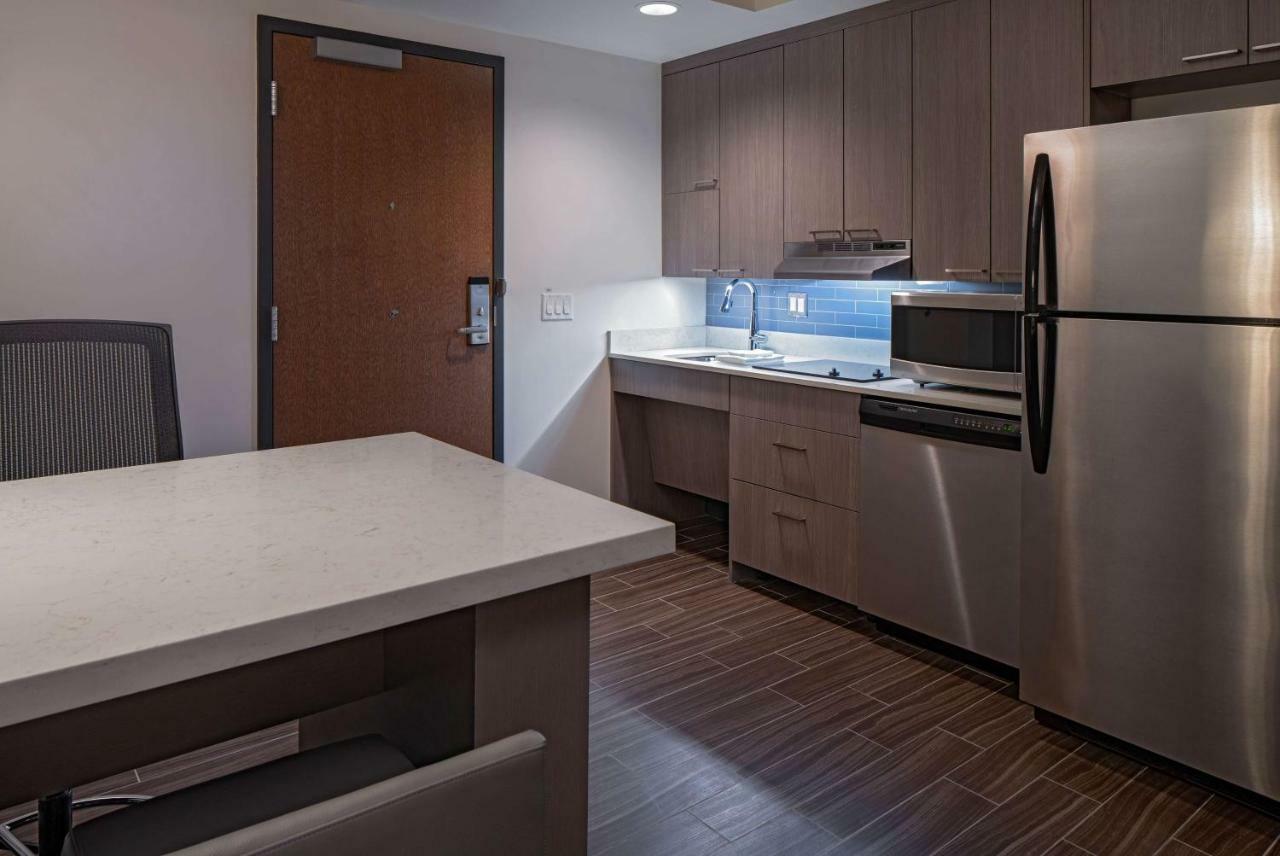 Hyatt House Indianapolis Downtown Hotel Bagian luar foto