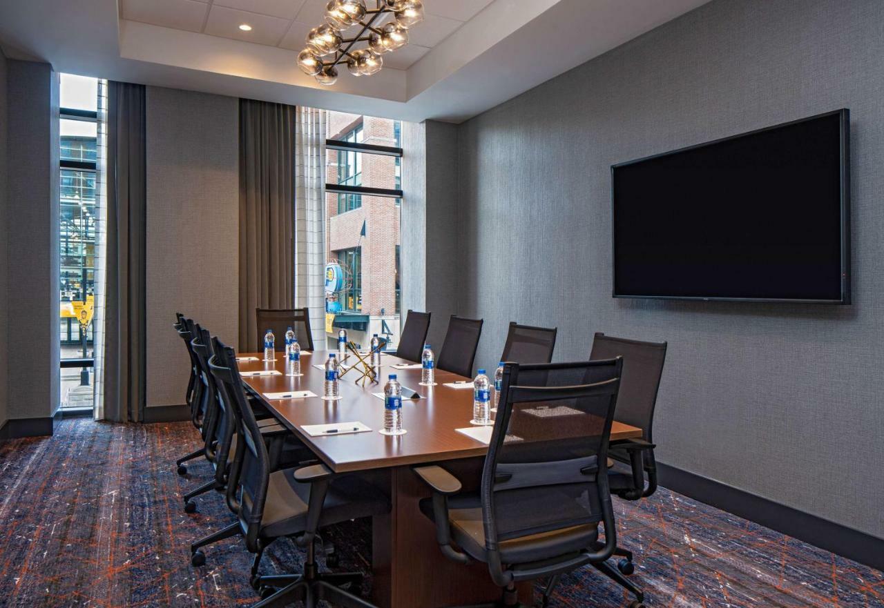 Hyatt House Indianapolis Downtown Hotel Bagian luar foto
